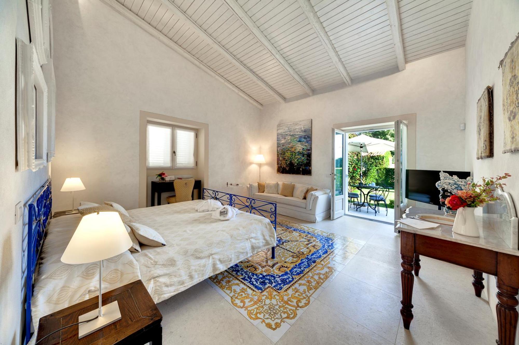 Donna Coraly Country Boutique Hotel Arenella  Exterior photo
